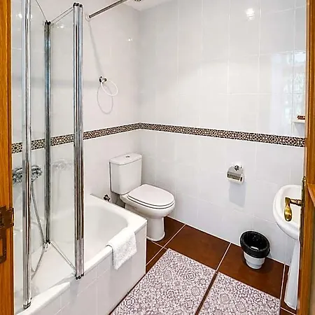 Inn Adela *