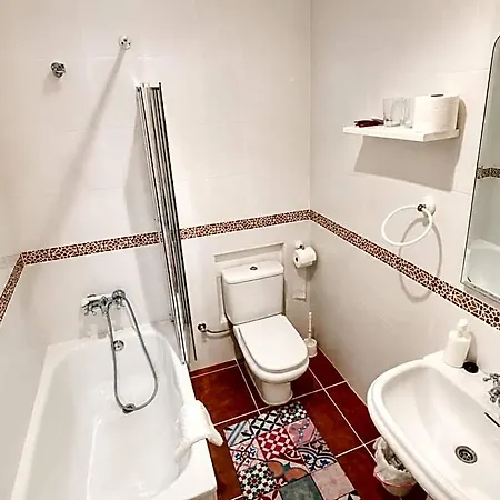 Inn Adela Santillana del Mar