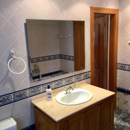 Inn Adela *
